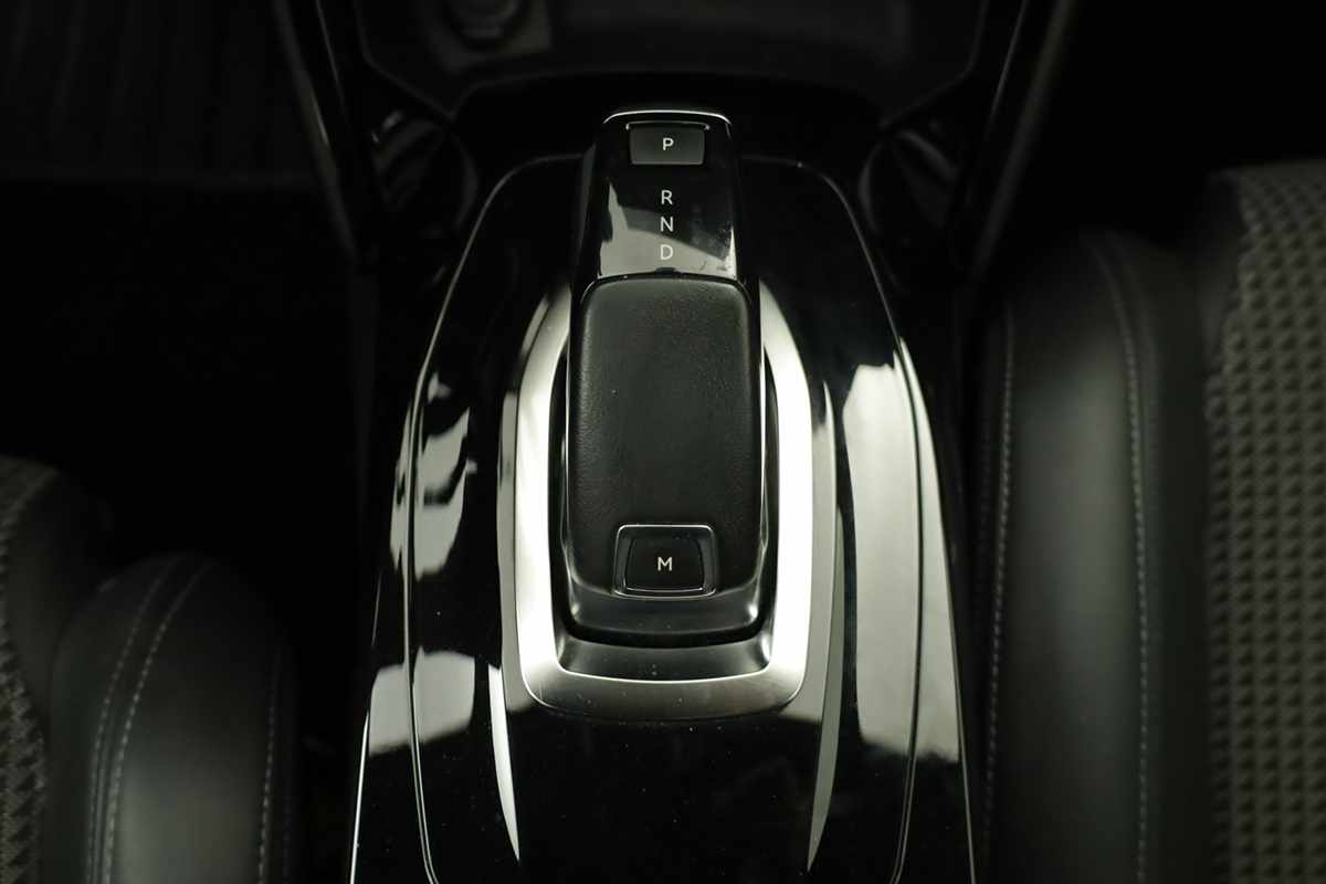 peugeot-2008-2021-gasolina-1199cc