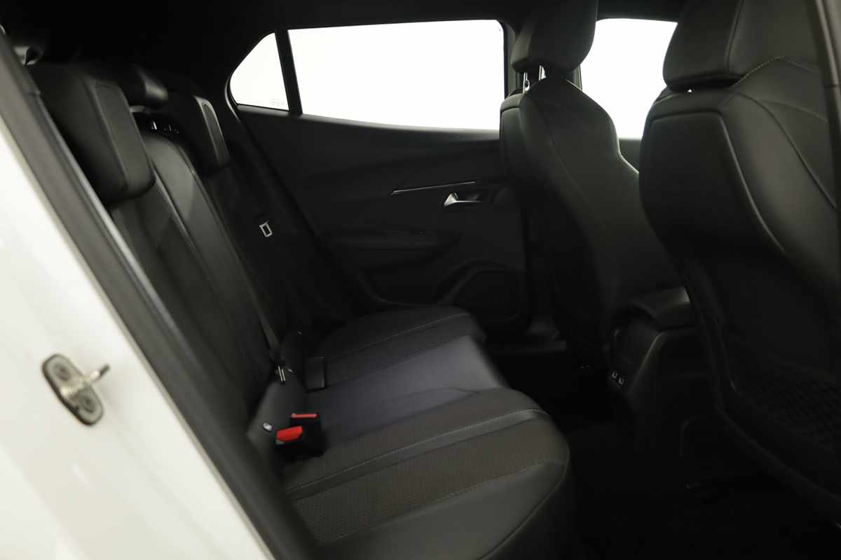 peugeot-2008-2021-gasolina-1199cc