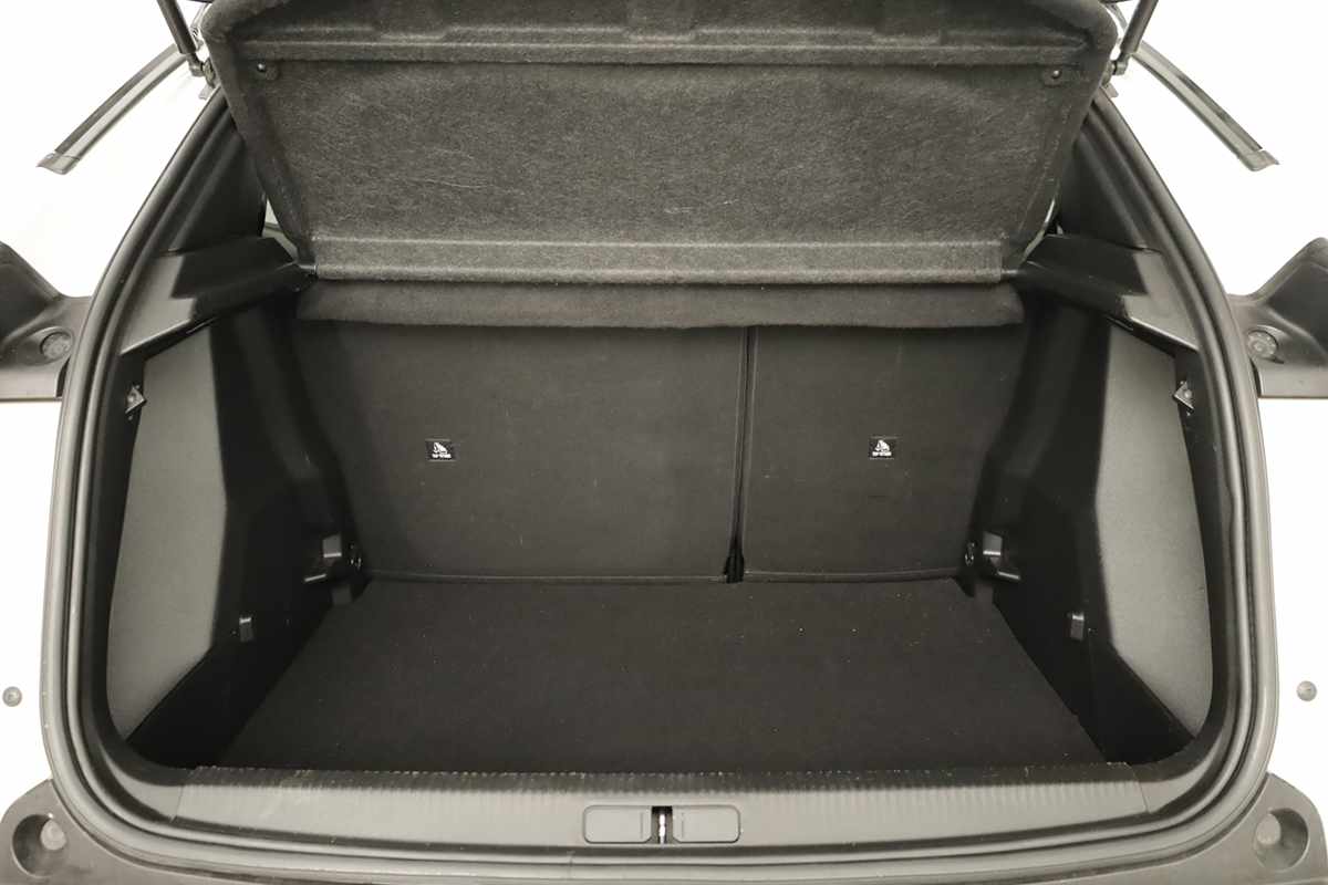 peugeot-2008-2021-gasolina-1199cc