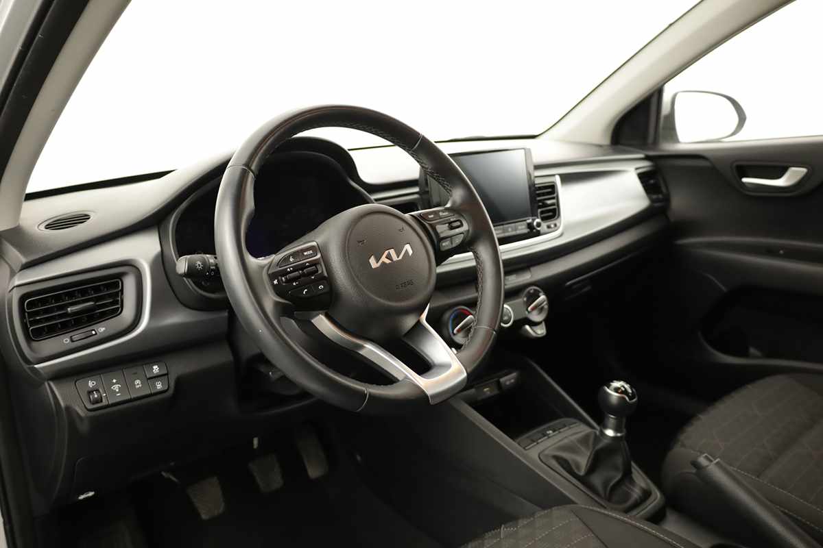 kia-rio-2023-gasolina-1197cc