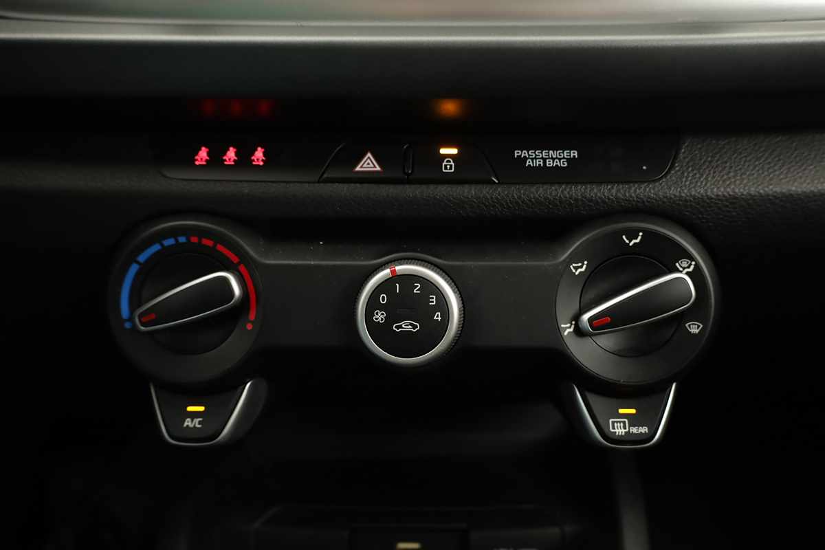 kia-rio-2023-gasolina-1197cc