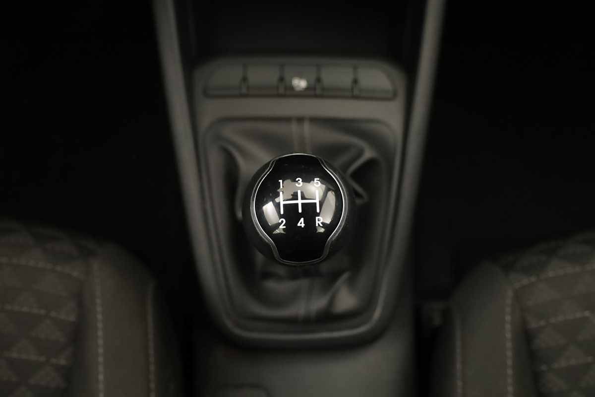 kia-rio-2023-gasolina-1197cc
