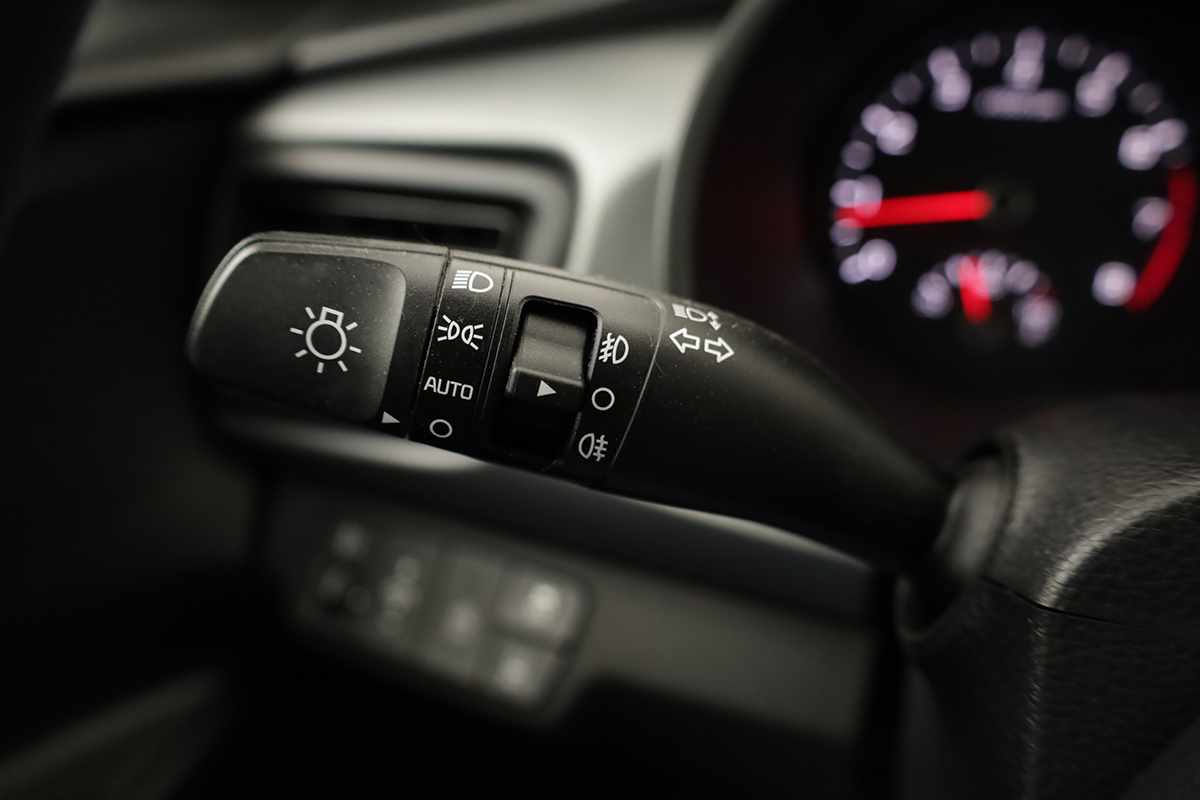 kia-rio-2023-gasolina-1197cc