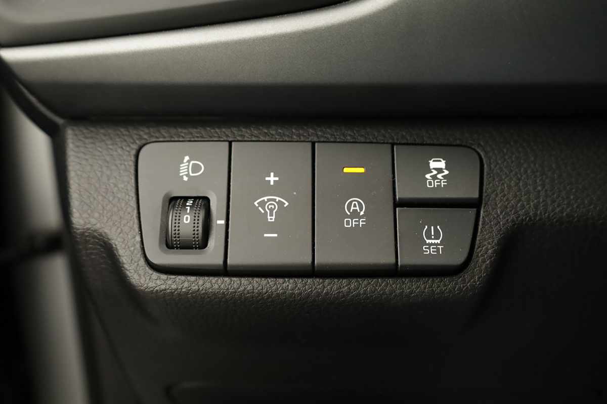 kia-rio-2023-gasolina-1197cc