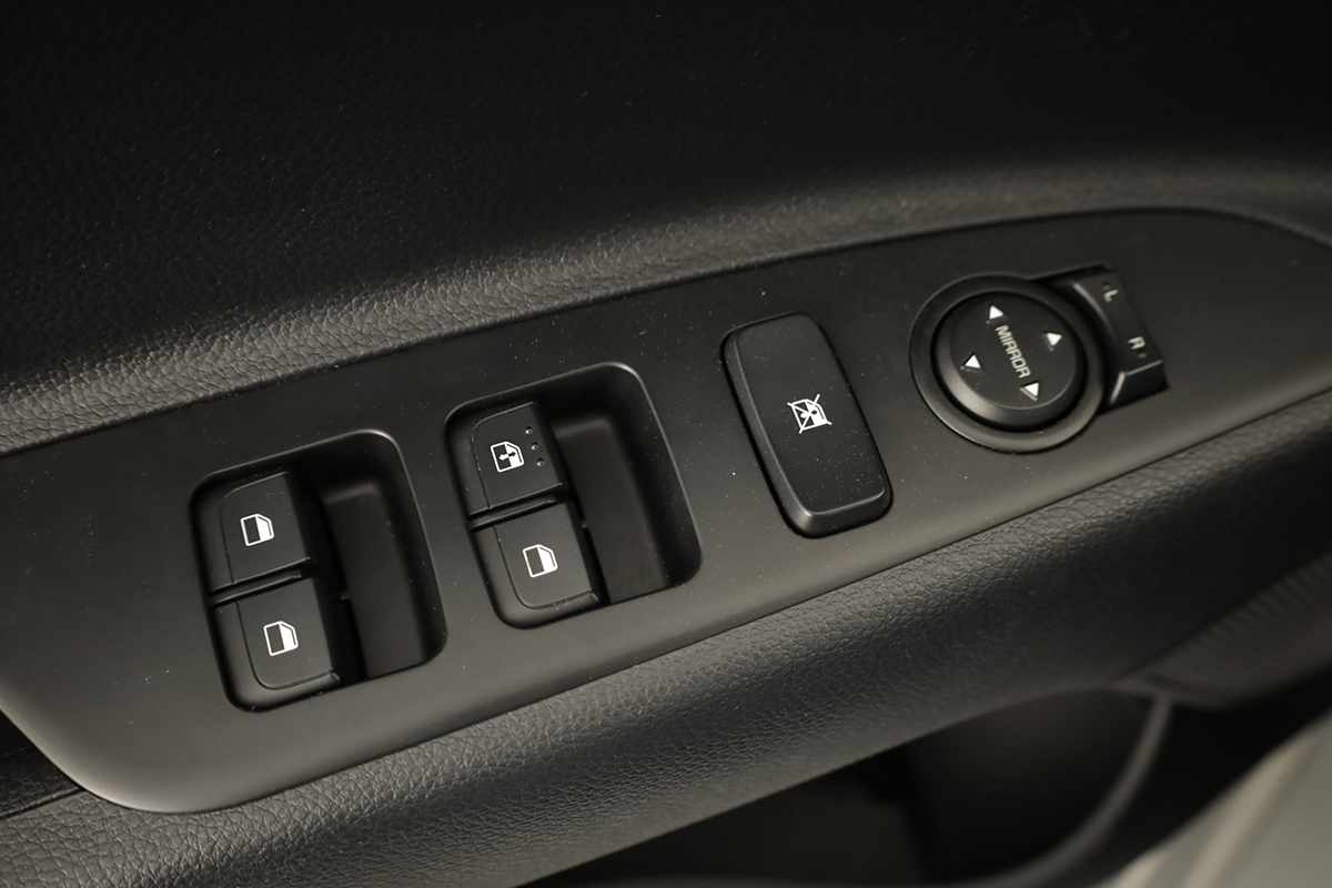 kia-rio-2023-gasolina-1197cc