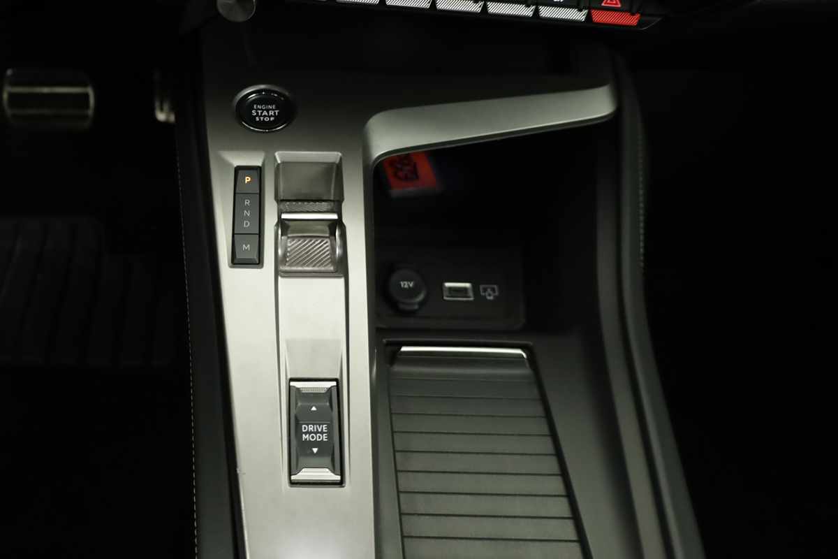 peugeot-308-2024-gasolina-1199cc