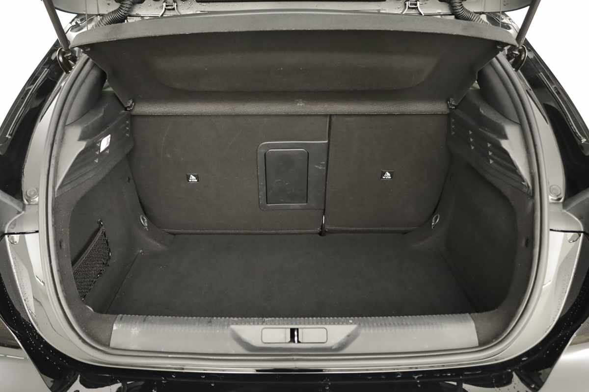 peugeot-308-2024-gasolina-1199cc