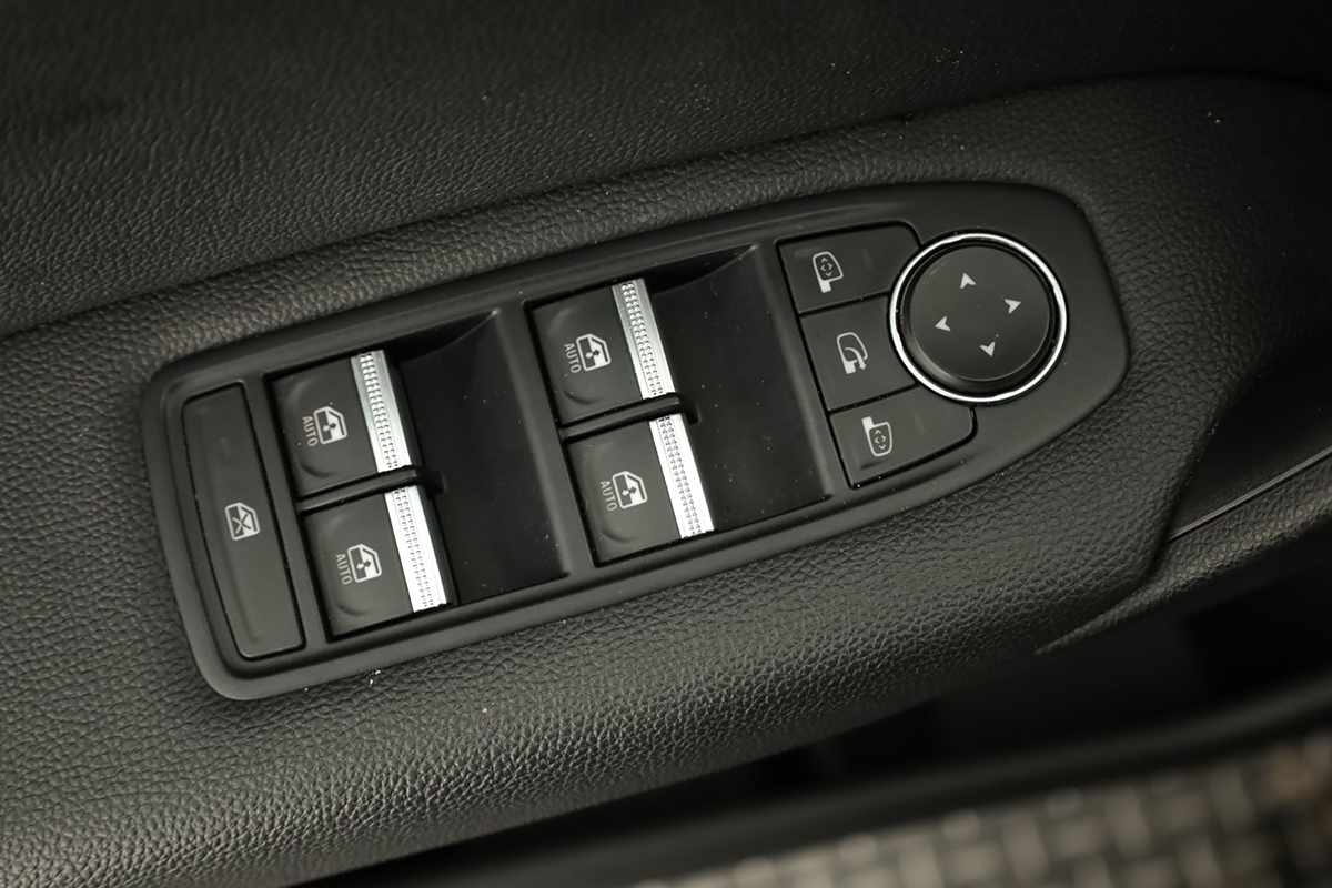 renault-captur-2024-gpl-999cc