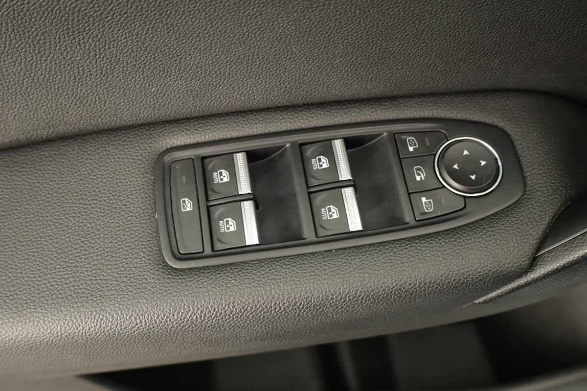 renault-captur-2024-gpl-999cc