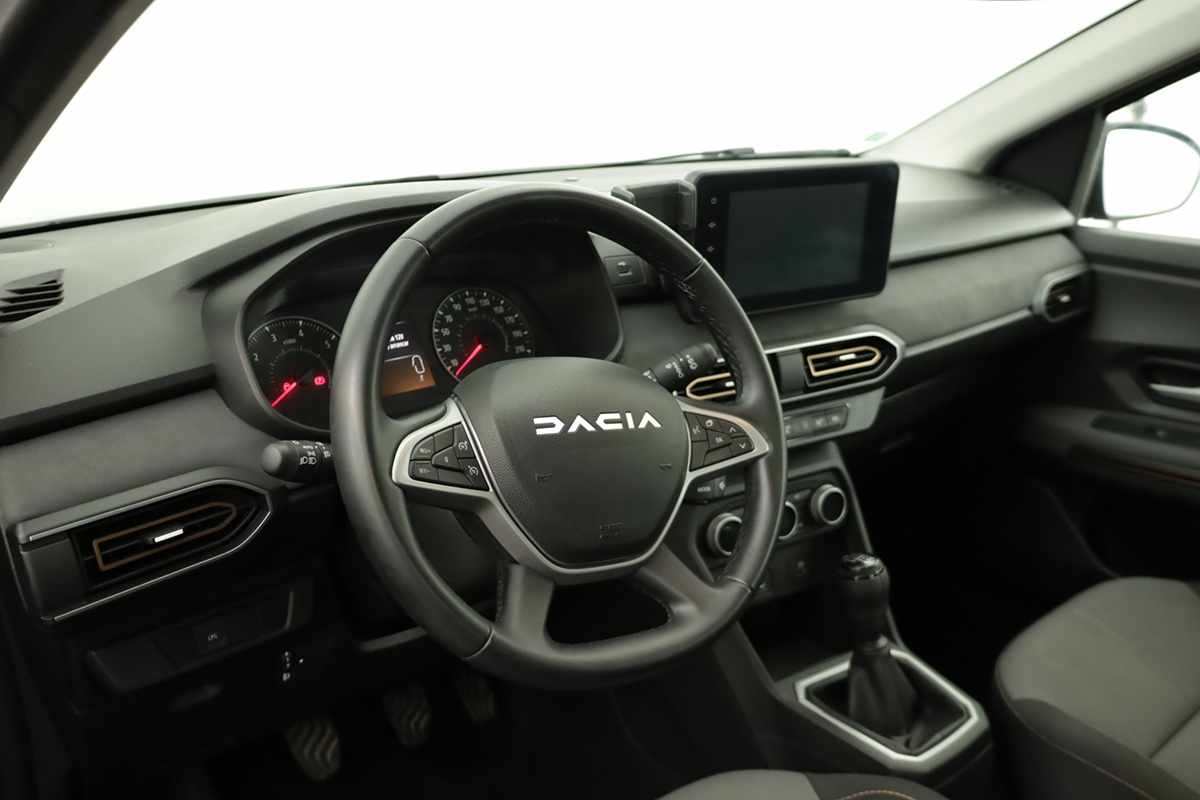 dacia-sandero-2024-gpl-999cc