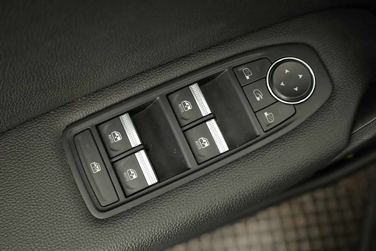 renault-captur-2024-gasolina-999cc