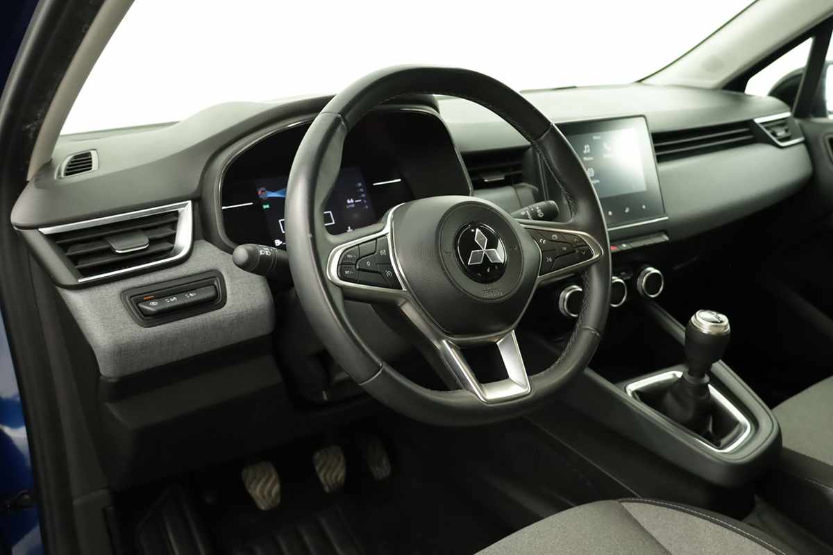 mitsubishi-colt-2024-gasolina-999cc