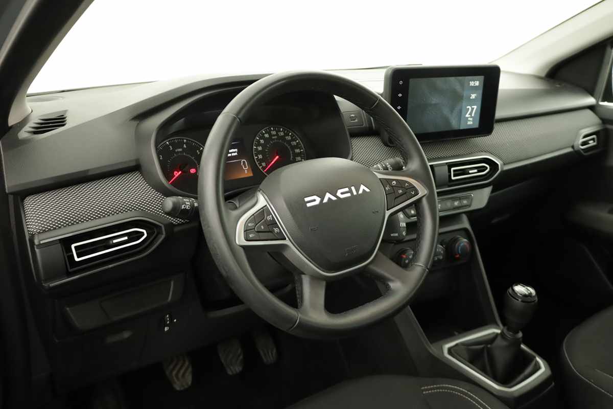 dacia-sandero-2024-gasolina-999cc