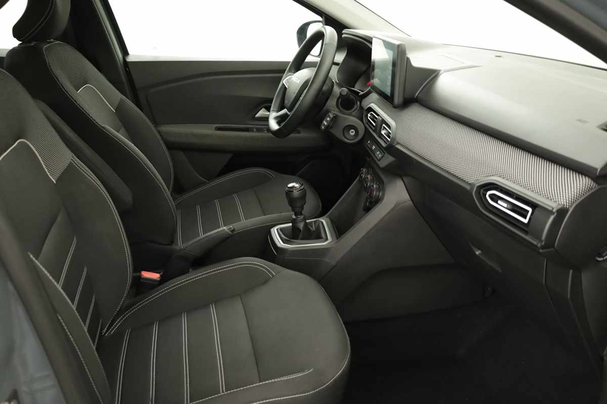 dacia-sandero-2024-gasolina-999cc