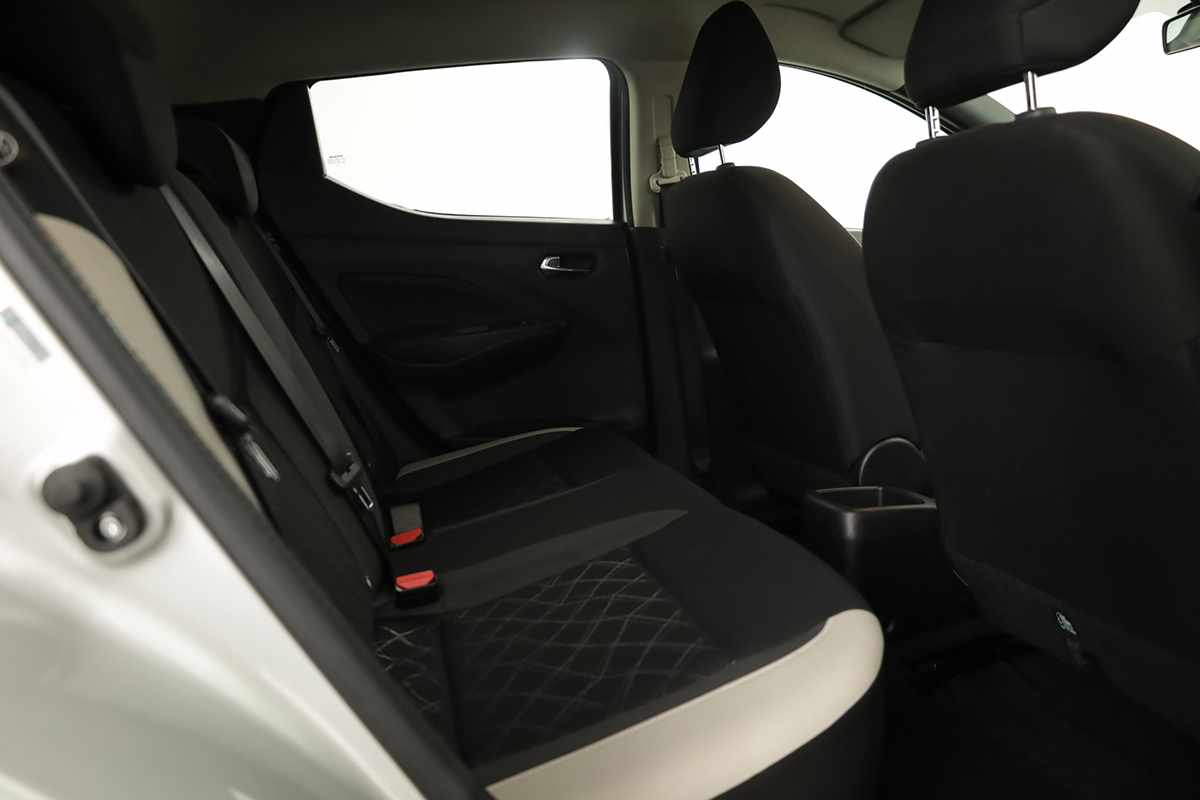 nissan-micra-2023-gasolina-999cc