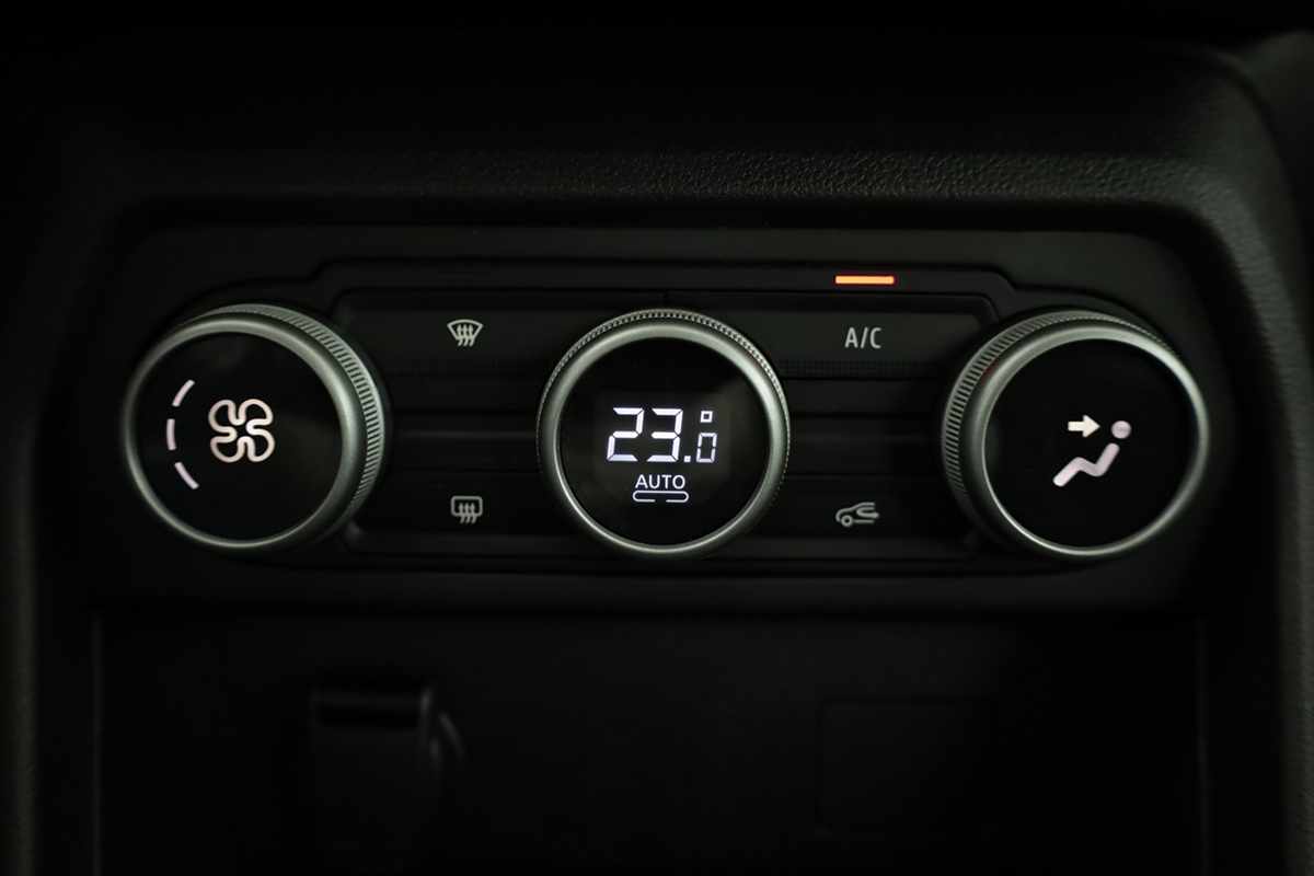 dacia-sandero-2024-gasolina-999cc