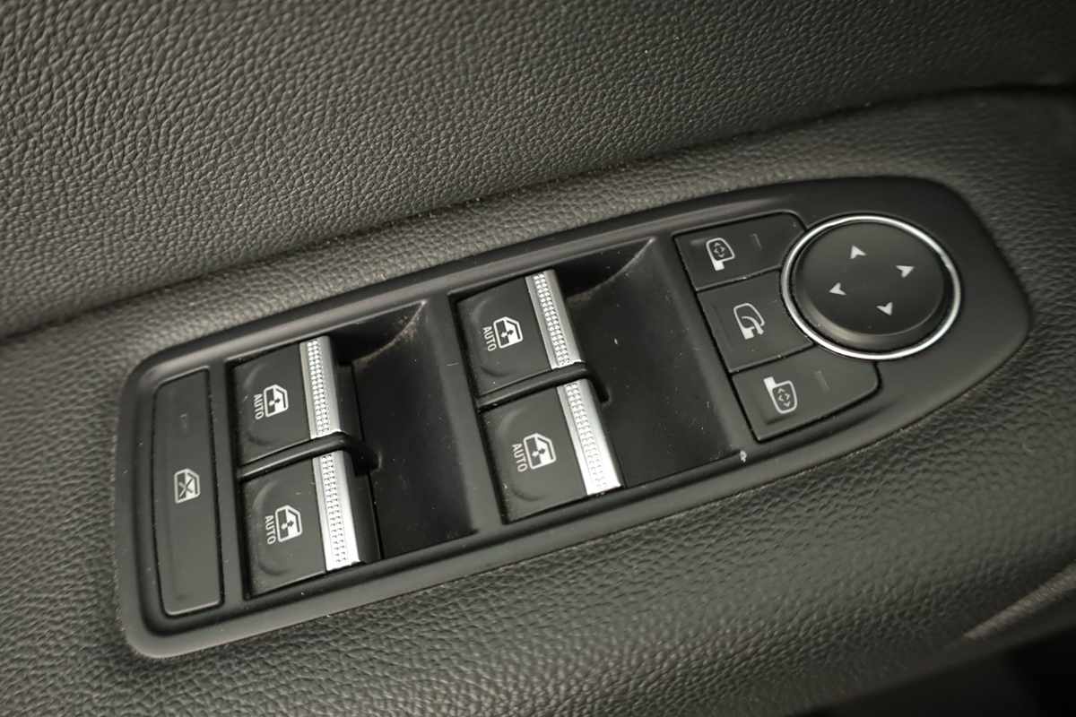 renault-captur-2024-gpl-999cc