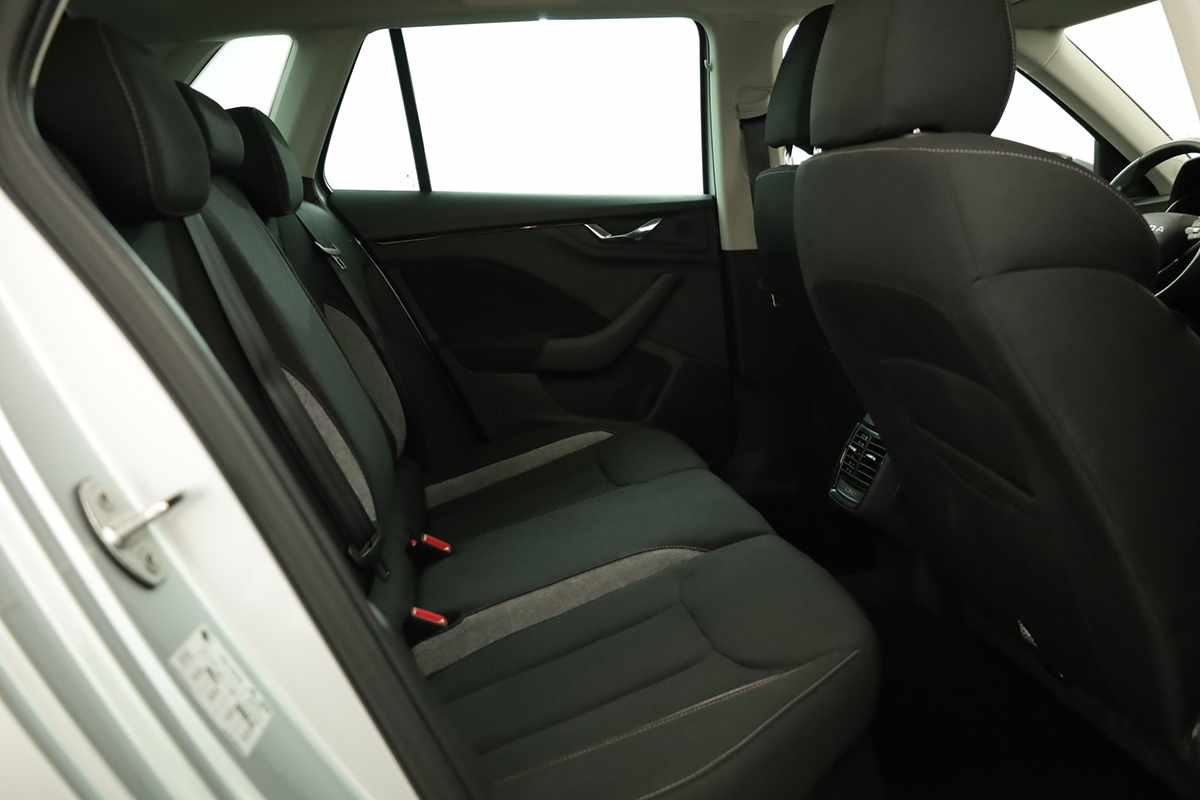 skoda-kamiq-2025-gasolina-999cc
