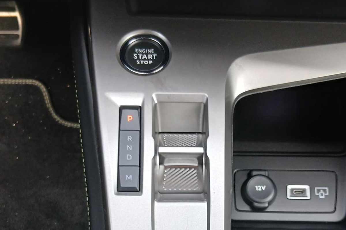 peugeot-308-2024-gasolina-1199cc