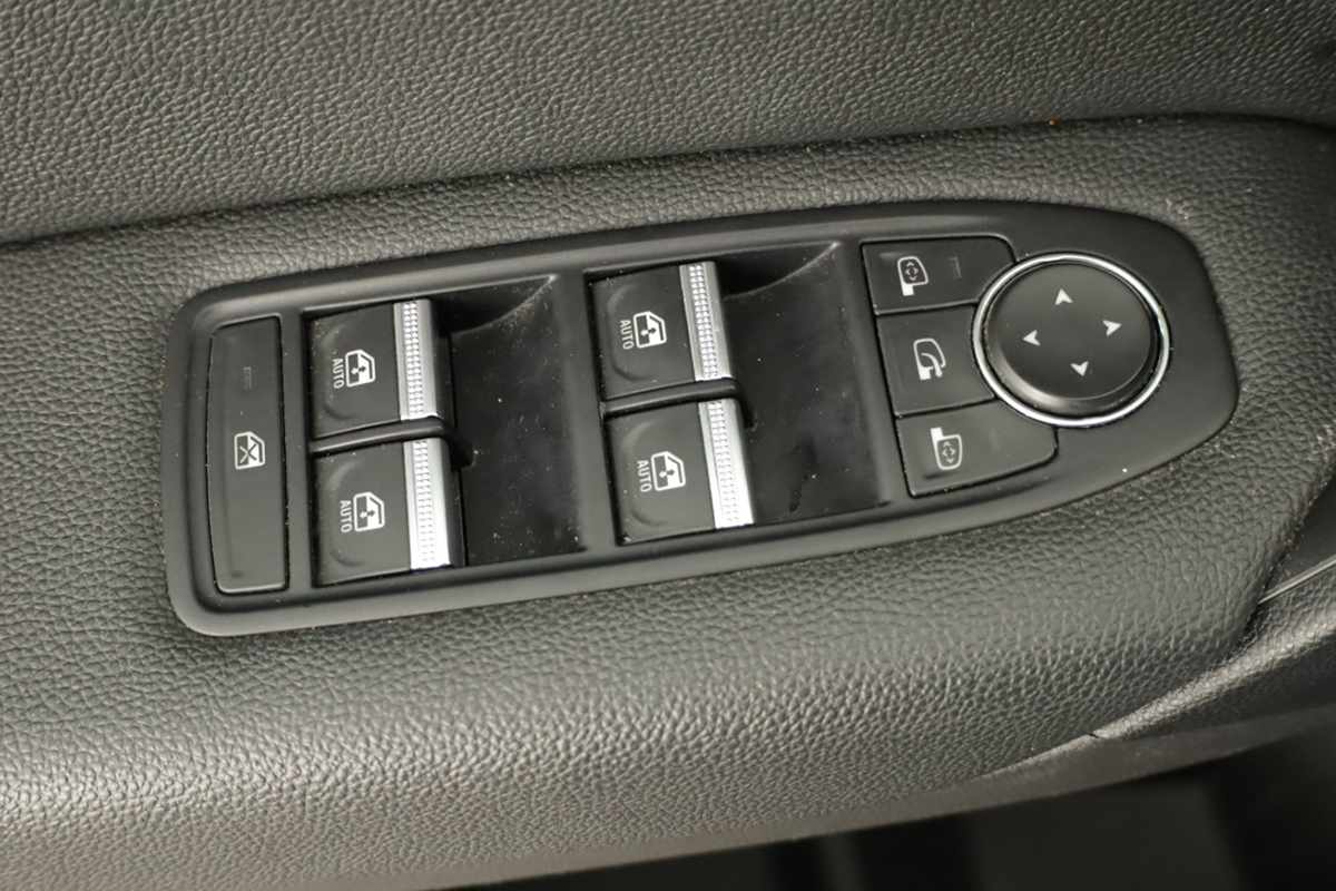 renault-captur-2024-gpl-999cc