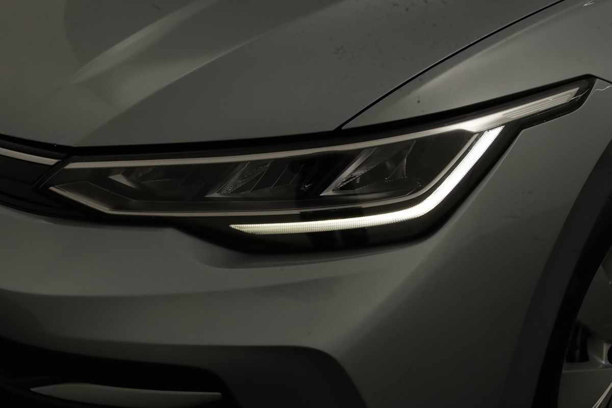volkswagen-golf-2025-hibrido-a-gasolina-1498cc