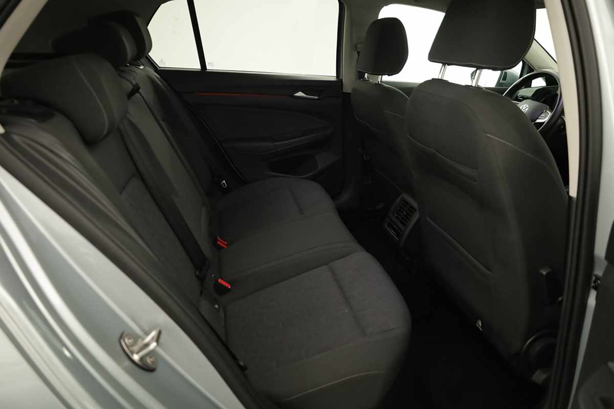 volkswagen-golf-2025-hibrido-a-gasolina-1498cc