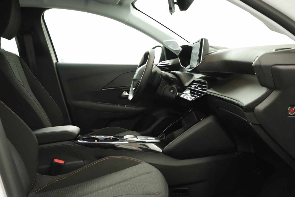 peugeot-e-208-2025-eletrico-0cc