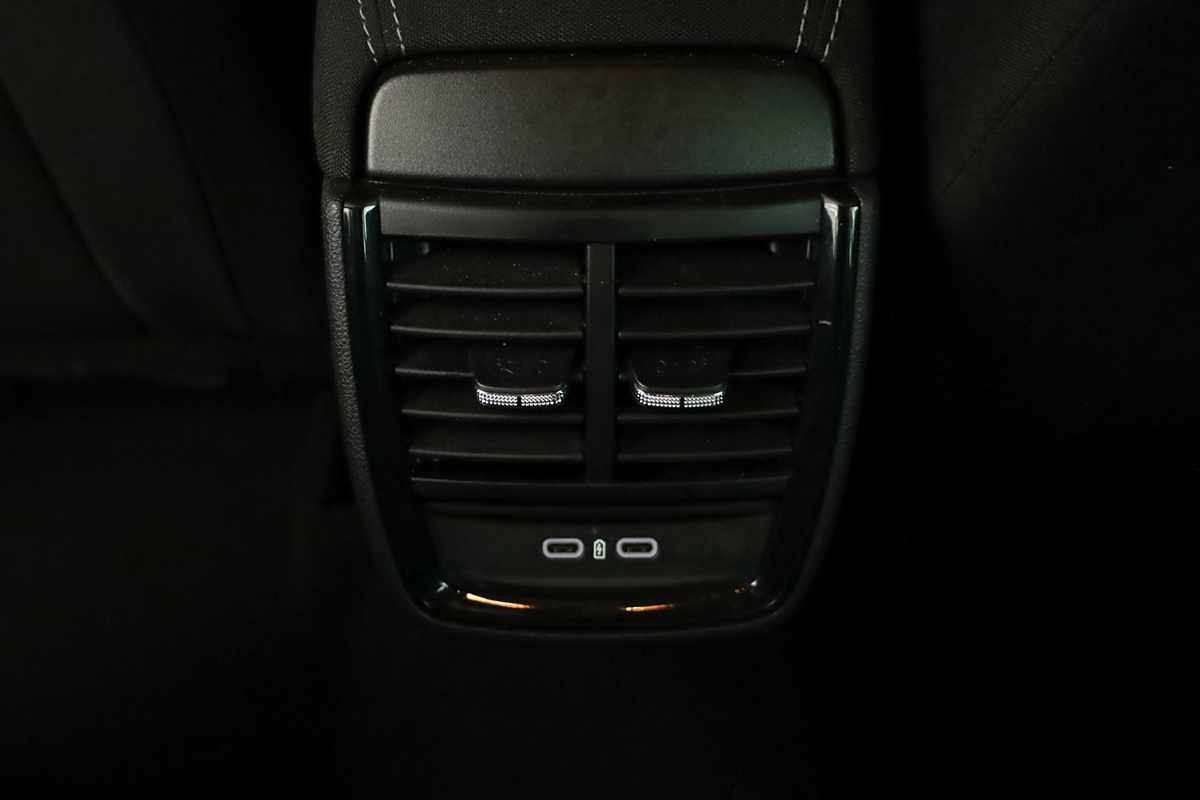 skoda-kamiq-2025-gasolina-999cc