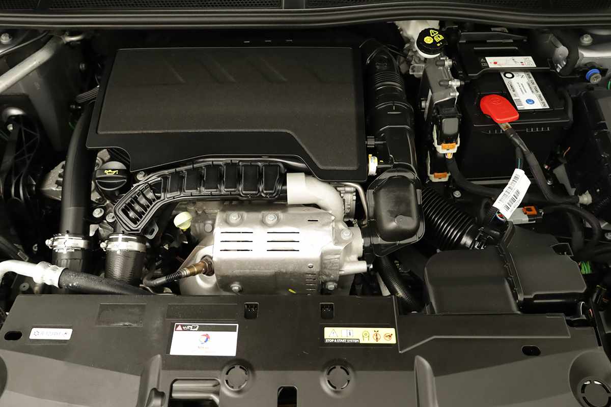 peugeot-308-2024-gasolina-1199cc