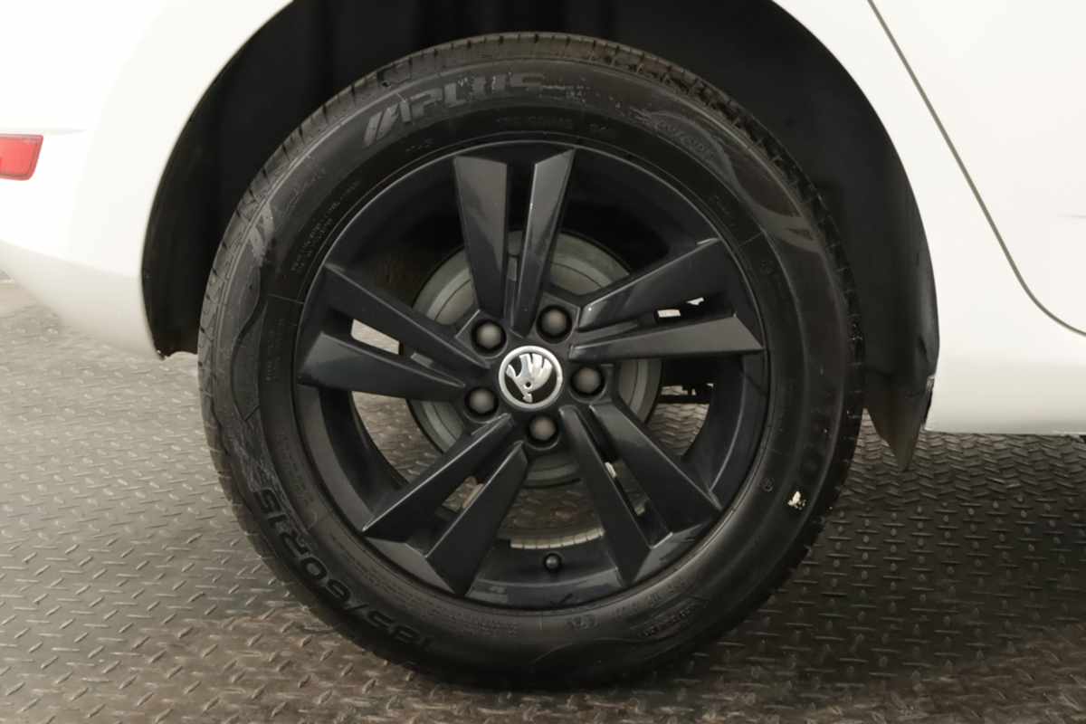 skoda-fabia-2019-gasolina-999cc