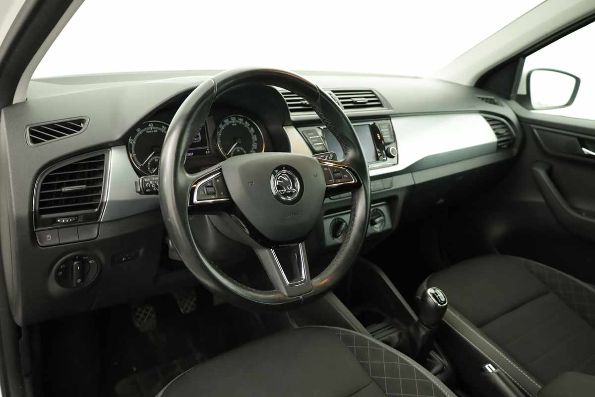 skoda-fabia-2019-gasolina-999cc