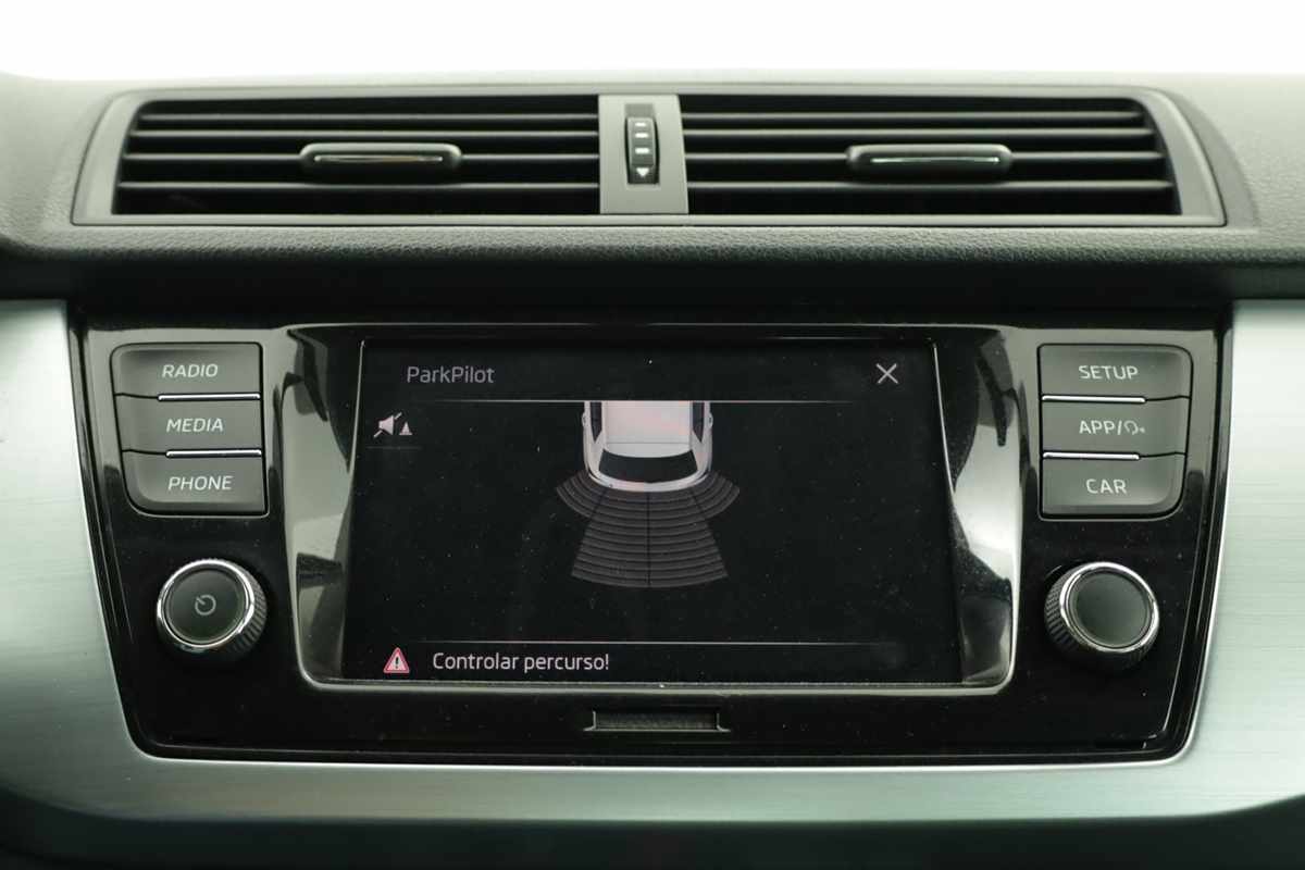 skoda-fabia-2019-gasolina-999cc