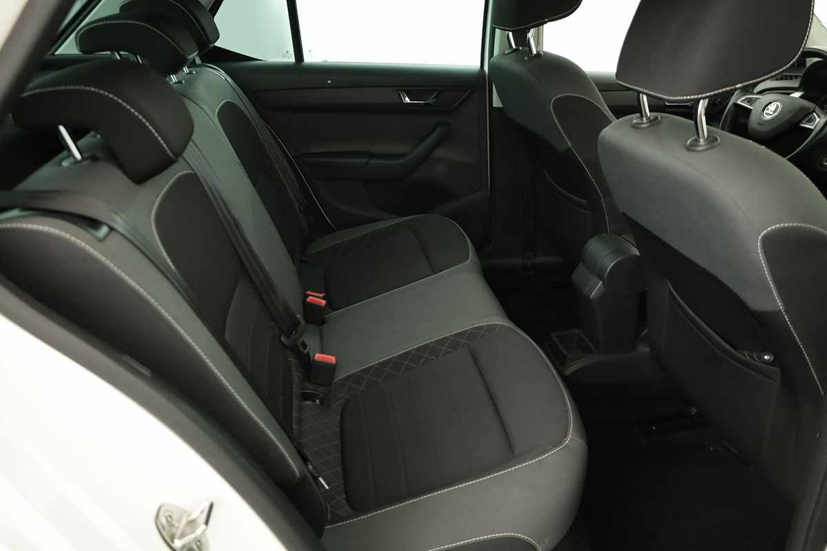 skoda-fabia-2019-gasolina-999cc