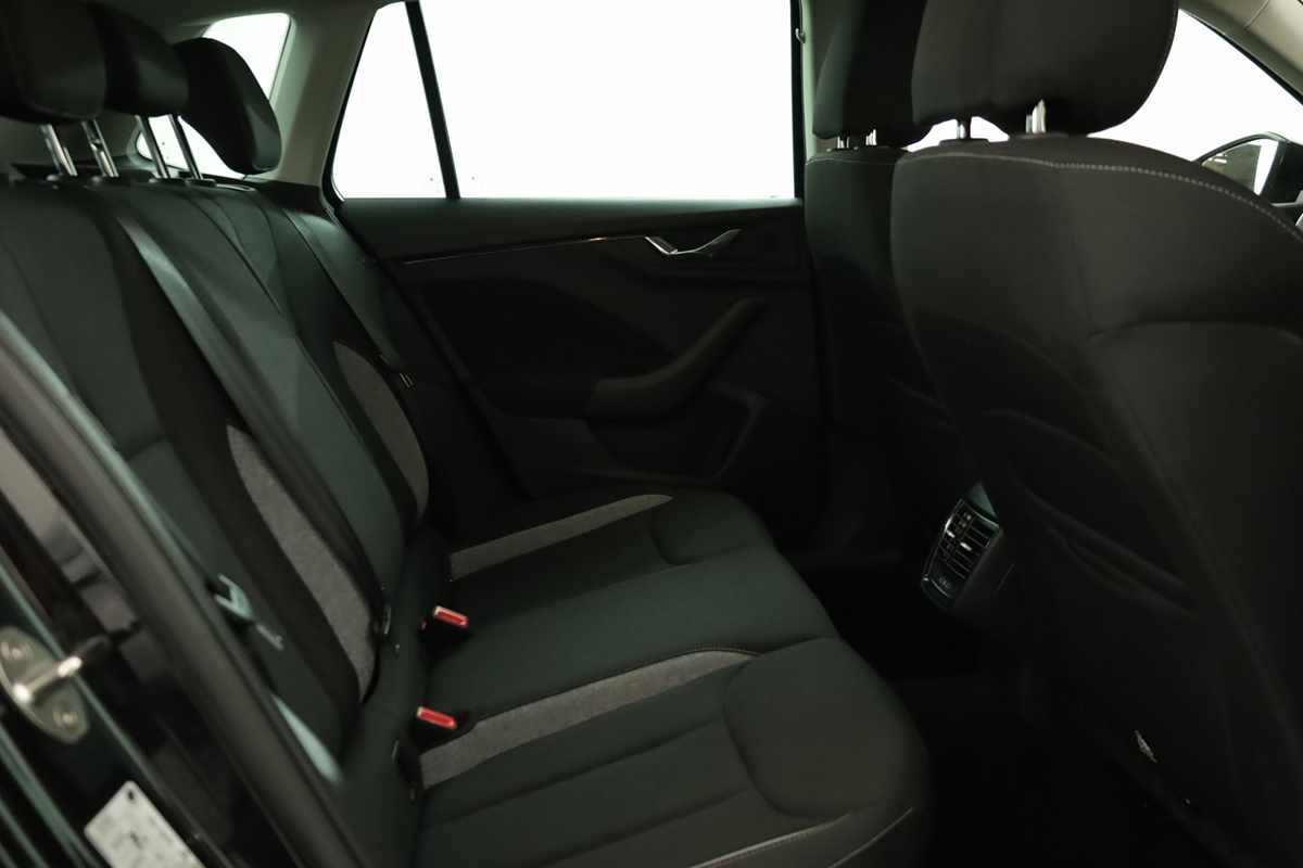 skoda-kamiq-2025-gasolina-999cc