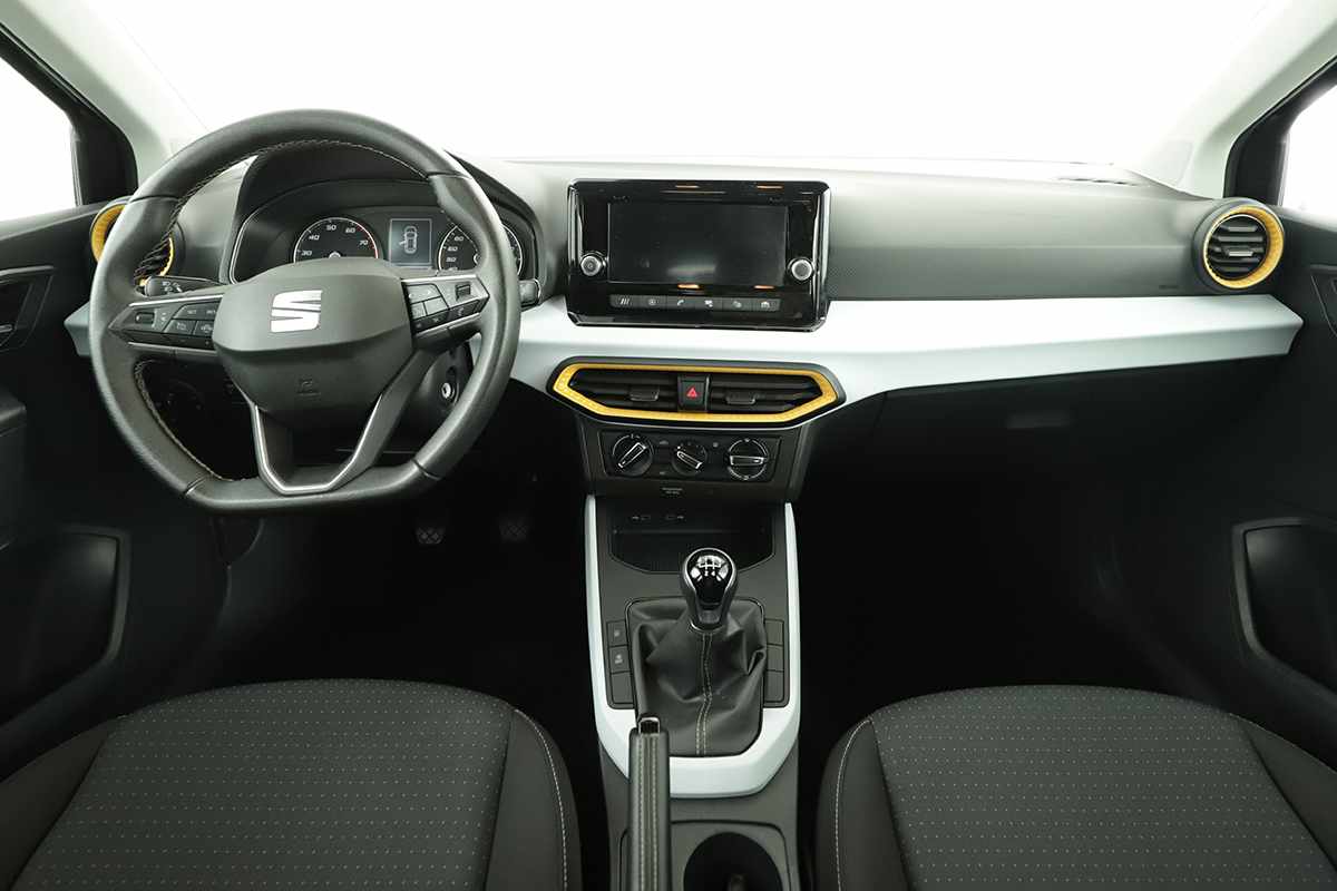 seat-arona-2023-gasolina-999cc