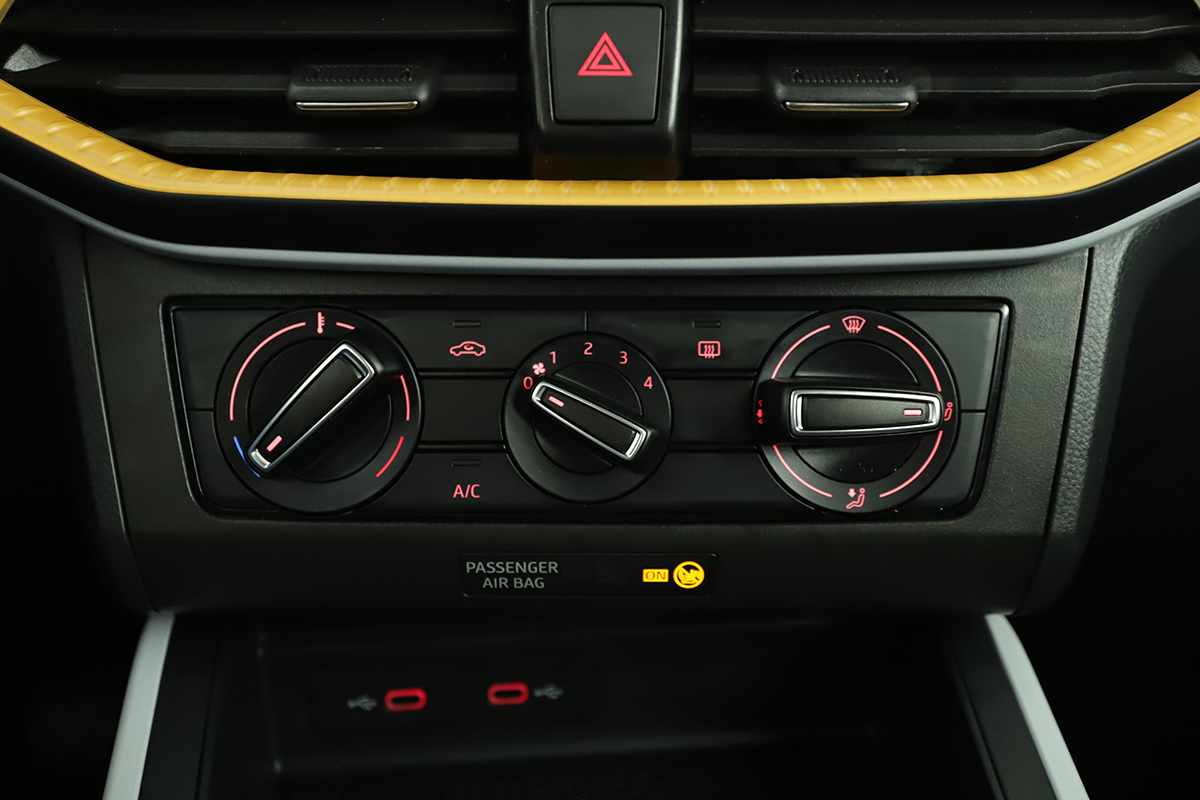 seat-arona-2023-gasolina-999cc