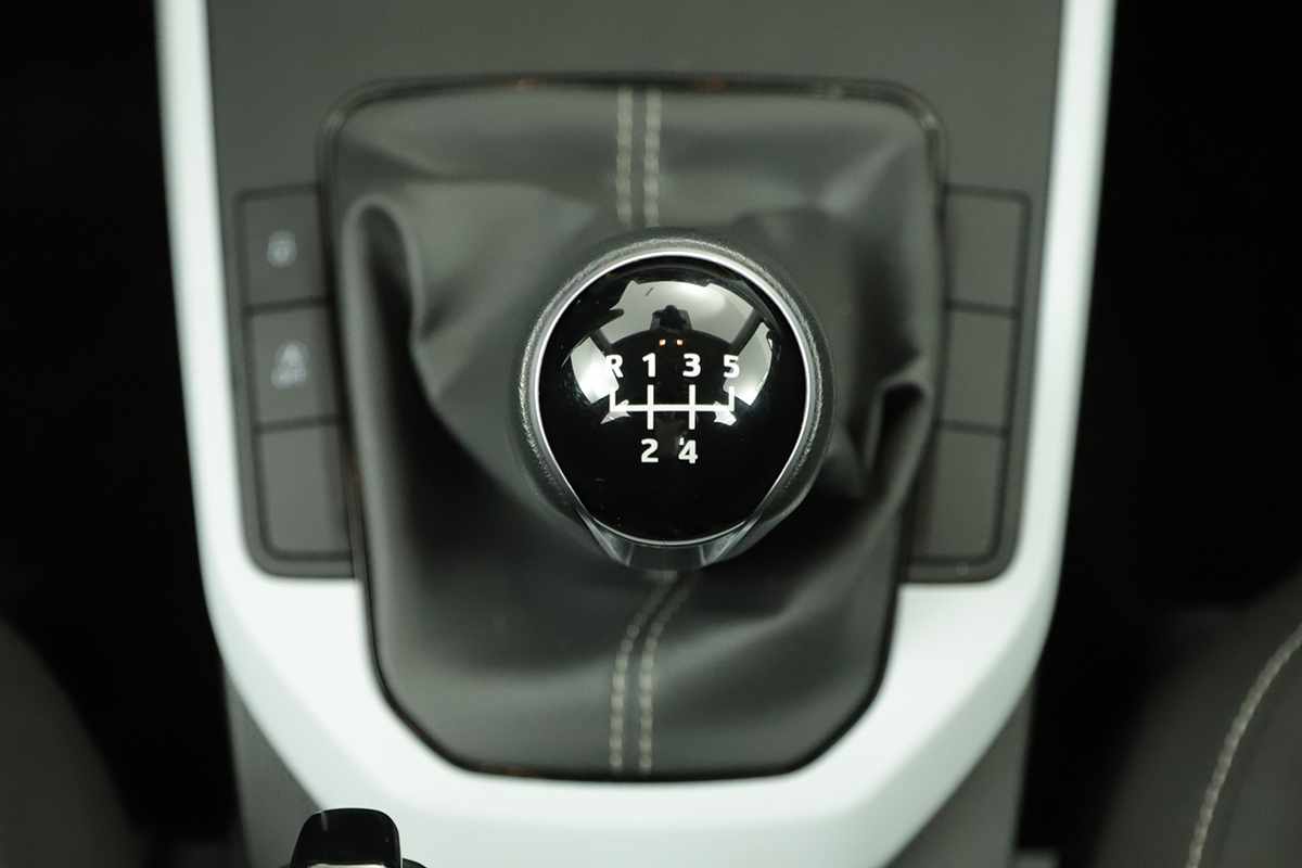 seat-arona-2023-gasolina-999cc