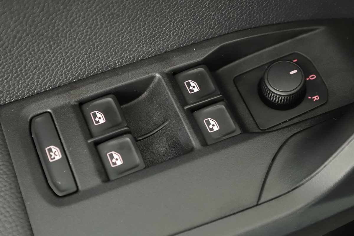 seat-arona-2023-gasolina-999cc