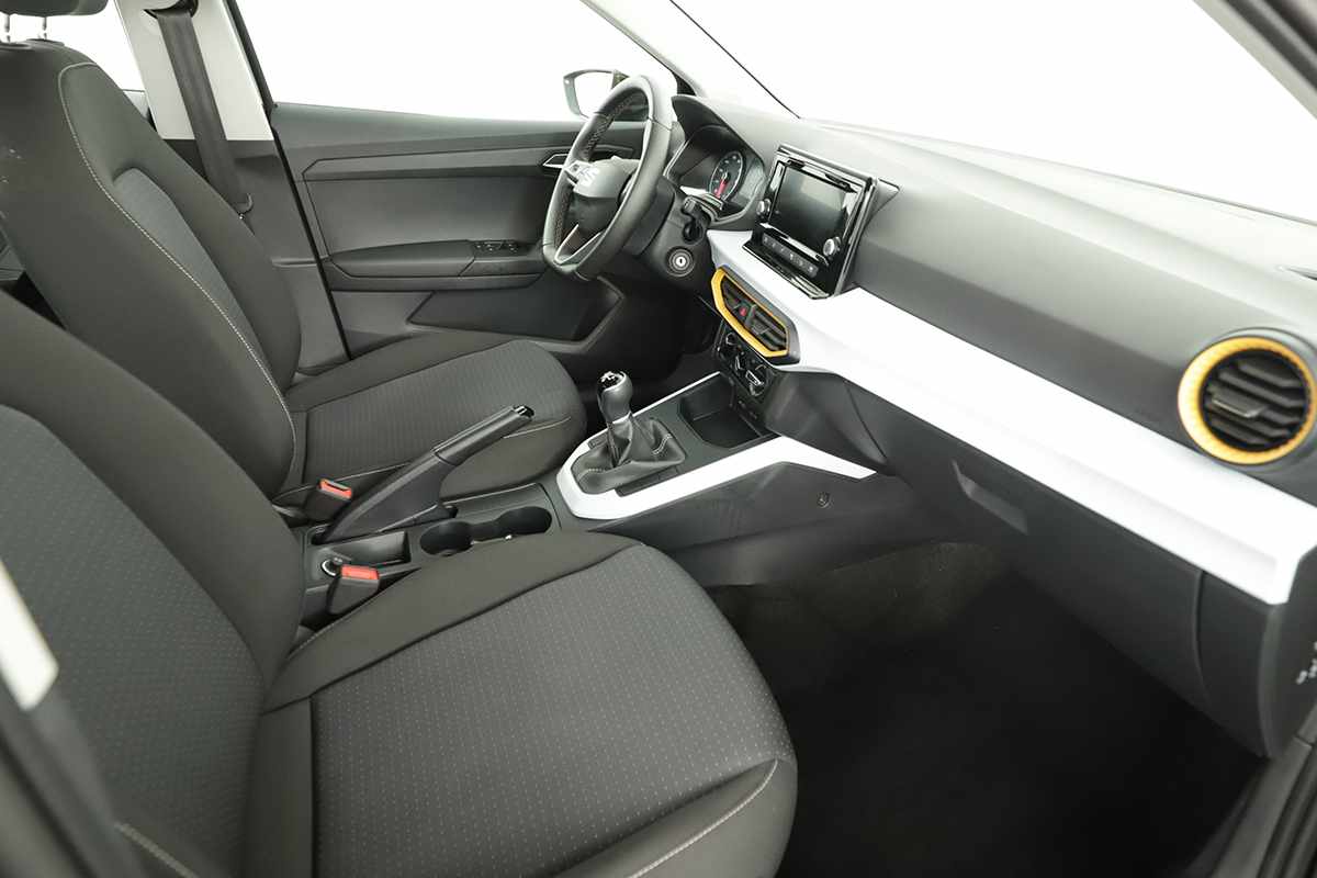 seat-arona-2023-gasolina-999cc