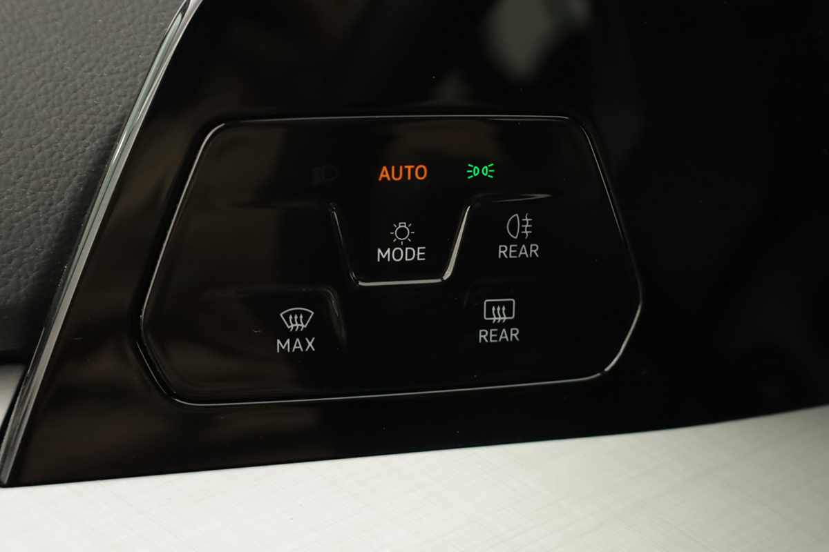 volkswagen-golf-2025-hibrido-a-gasolina-1498cc