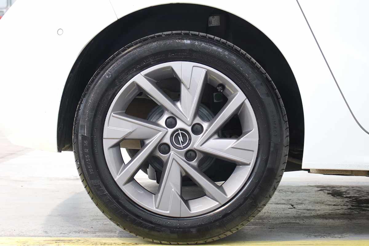 opel-corsa-2025-gasolina-1199cc