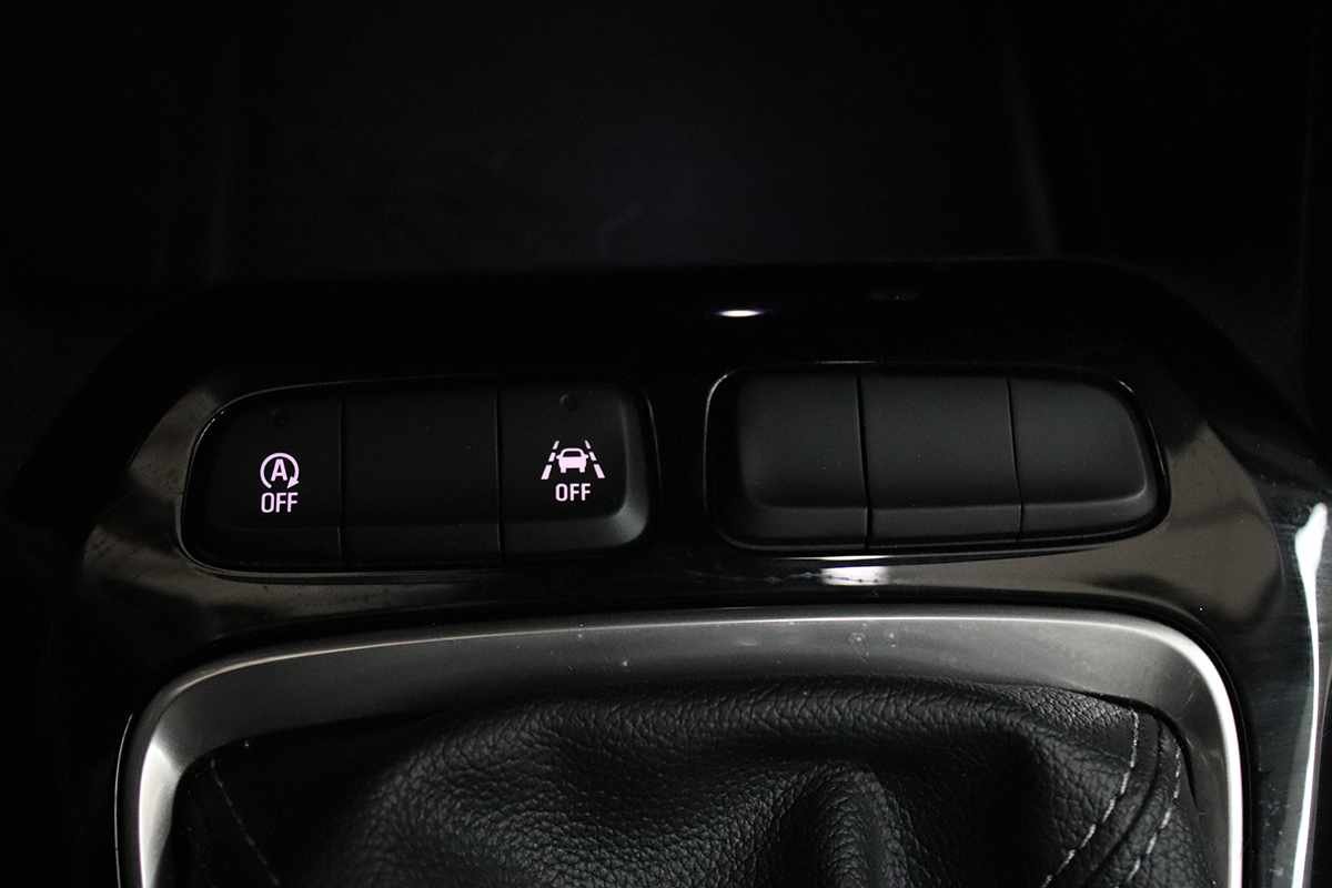 opel-corsa-2025-gasolina-1199cc