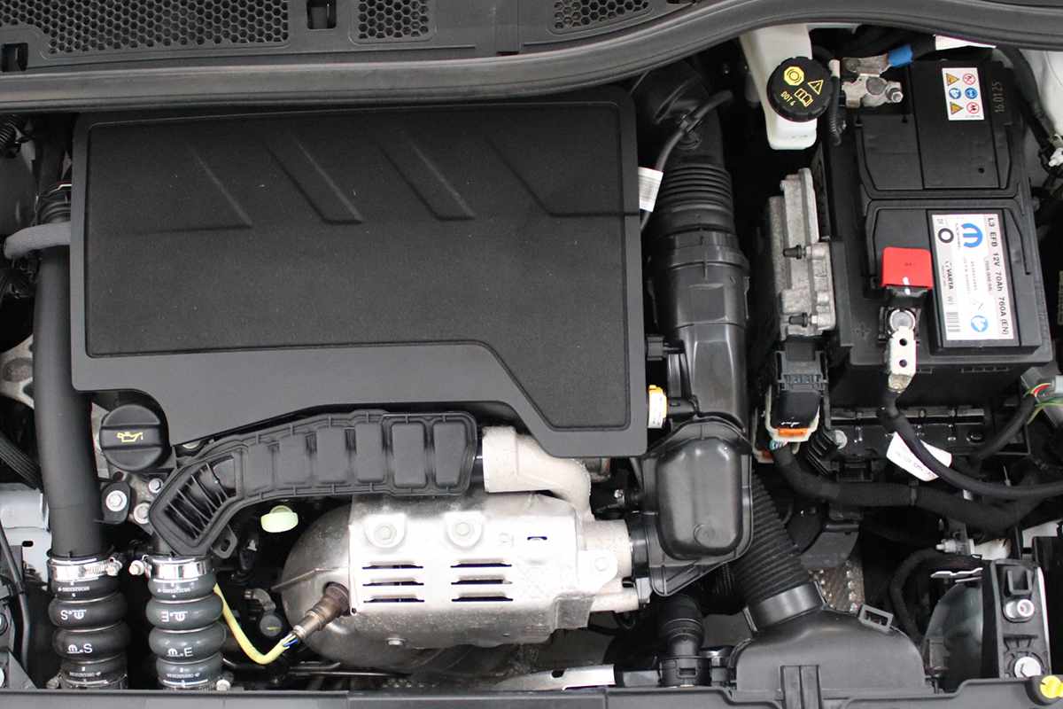 opel-corsa-2025-gasolina-1199cc