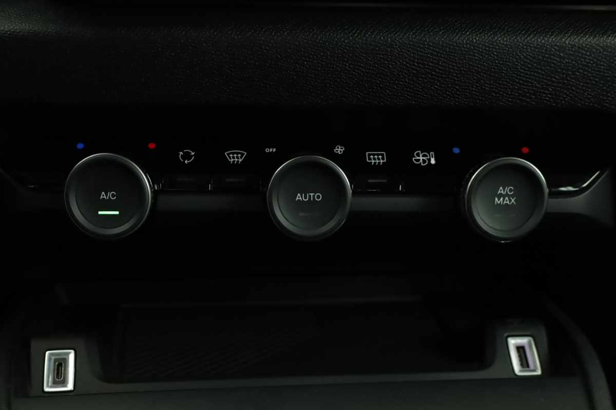 citroen-c4-2024-gasolina-1199cc