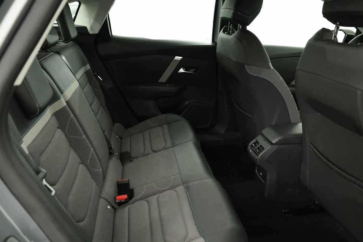citroen-c4-2024-gasolina-1199cc