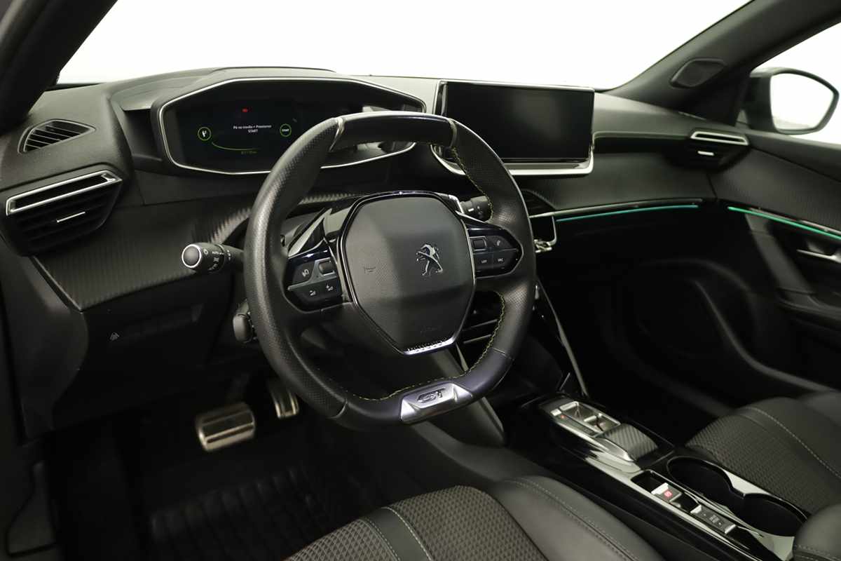 peugeot-2008-2022-gasolina-1199cc