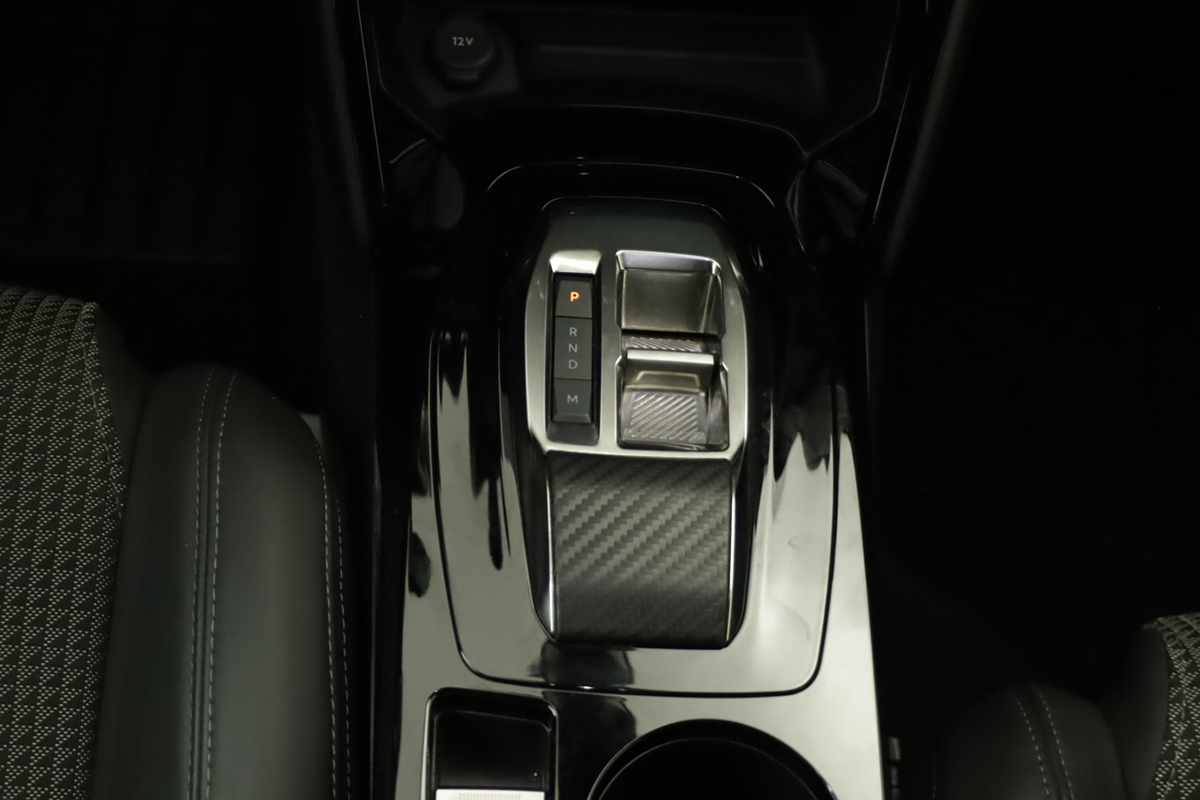 peugeot-2008-2022-gasolina-1199cc