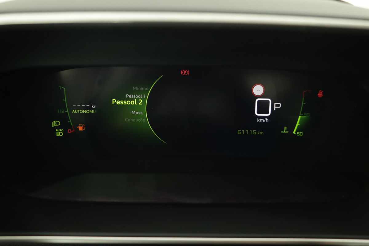 peugeot-2008-2022-gasolina-1199cc