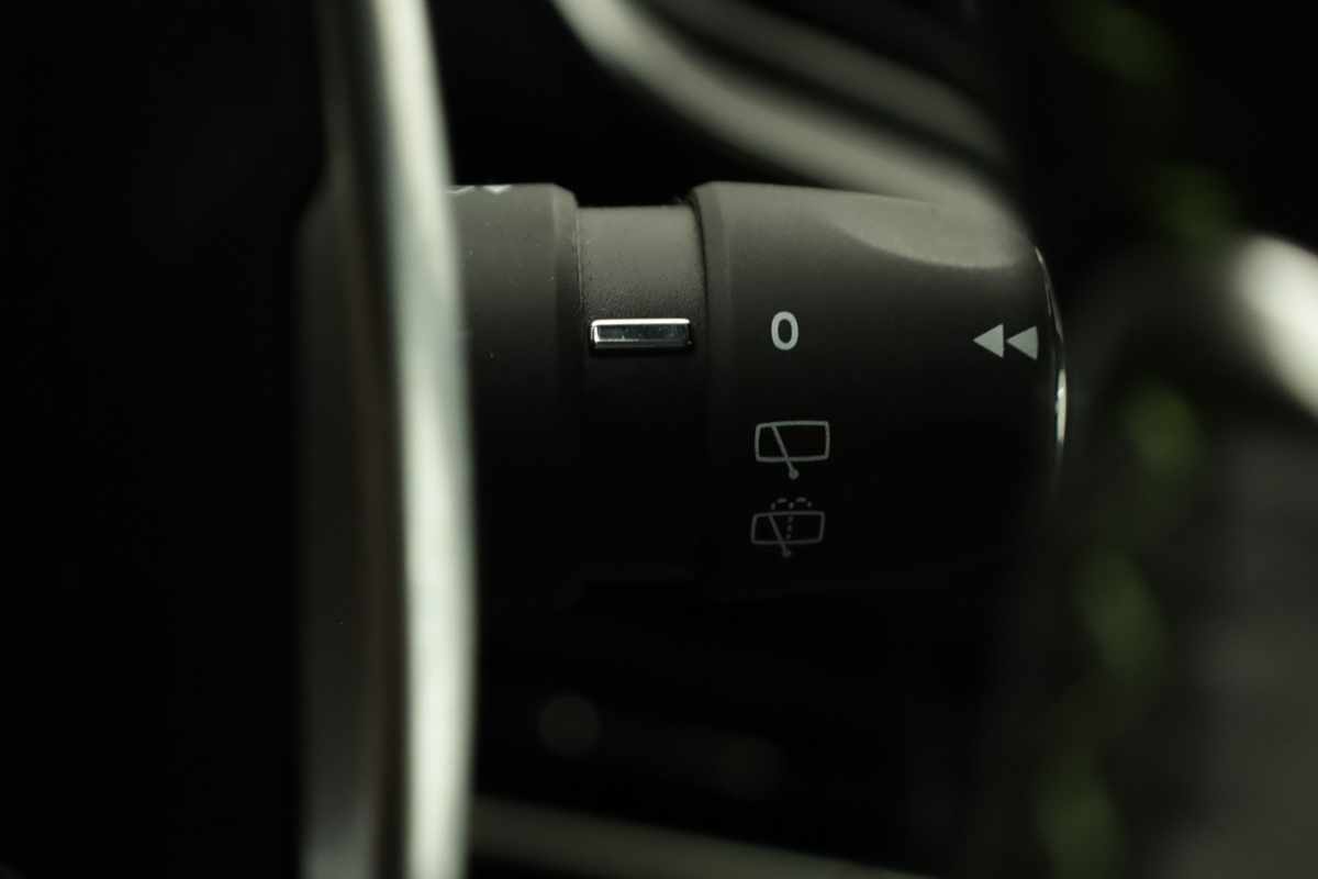 peugeot-2008-2022-gasolina-1199cc