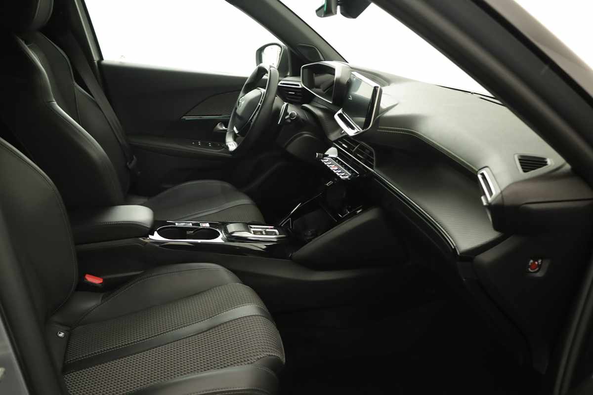 peugeot-2008-2022-gasolina-1199cc